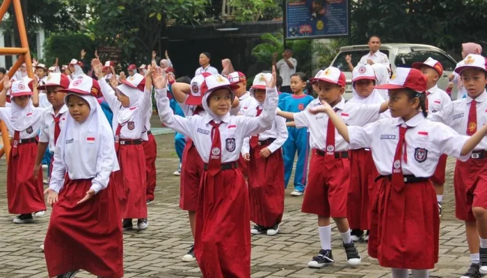 Hari Pertama Sekolah: Antara Kegembiraan dan Tantangan
