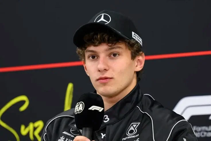 Hasil Balap Hungaria: Kimi Antonelli Pimpin Klasemen, Masalah Mercedes dan Kekesalan Red Bull