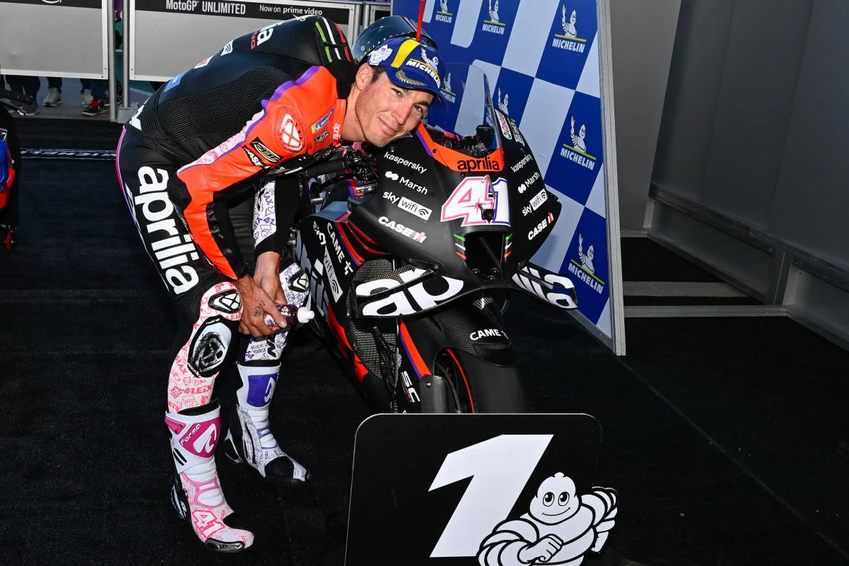 Hasil Kualifikasi MotoGP: Aleix Espargaro Raih Pole Position, Marc Marquez Start dari Baris Kedua