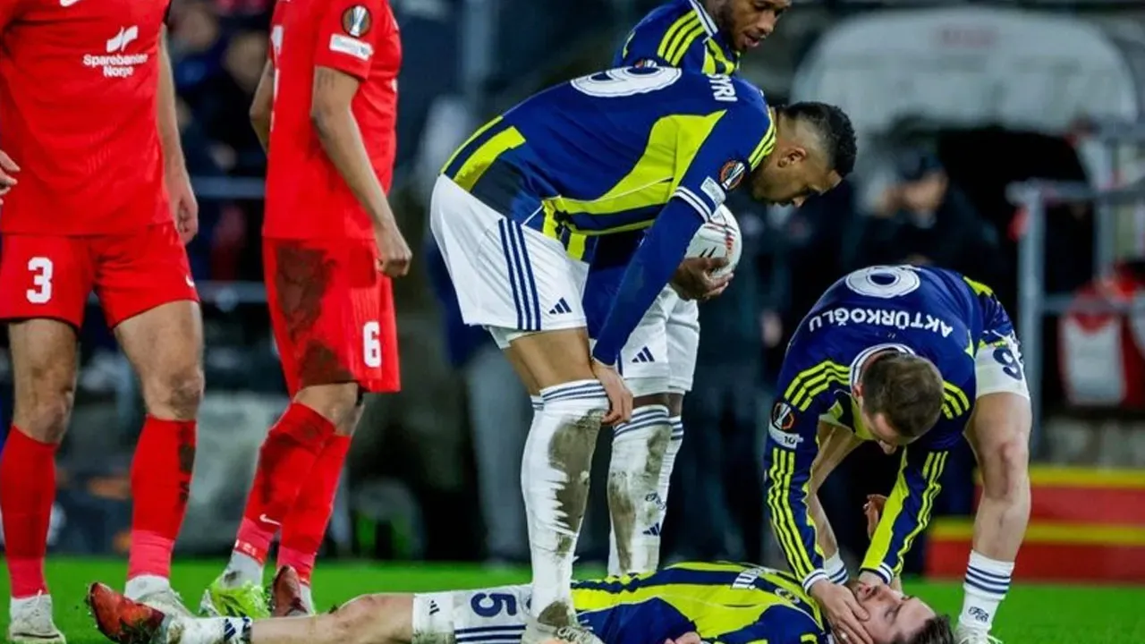 Ismail Yüksek dan Fenerbahçe Menang Telak 4-0 atas Pogon Szczecin