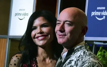 Jeff Bezos Tiba di Sydney, Data Centre Jadi Sorotan