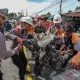 Jumat Penuh Gejolak: Bentrokan di DPRD Riau, Pencurian Modul BTS, dan Tabrakan Beruntun