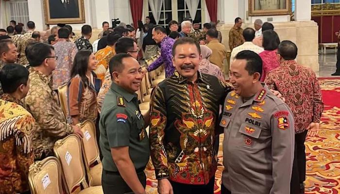 Kapolri Listyo Sigit Prabowo dan Jaksa Agung ST Burhanuddin Tunjukkan Kesan Persatuan