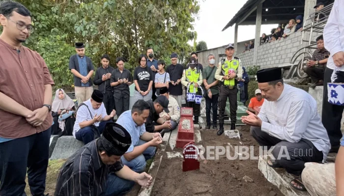 Kasus Kematian Dominick Tocci dan tuduhan terhadap Michael Collins, Sajjad Lone Kritik Partai NC-PDP