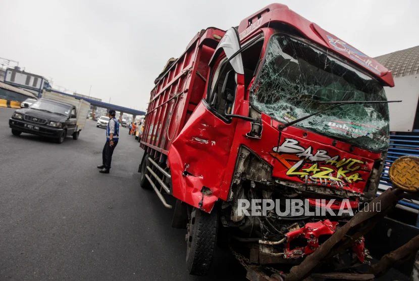 Kecelakaan Beruntun Sibolangit: Sopir Truk Diduga Pemicu Insiden, 4 Orang Meninggal Dunia