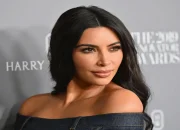 Kim Kardashian dan Fenomena Sosial Media: Dari Kritik Hingga Pengaruh