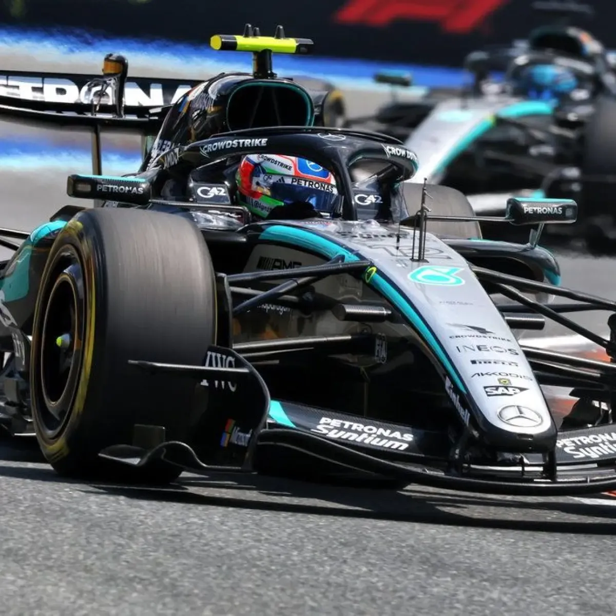 Kimi Antonelli Pimpin Klasemen F1 2026: Siap Menghadapi Persaingan Sengit di Paruh Kedua Musim