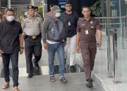 KPK Geledah Kantor Bupati Sukoharjo, Tiga Koper Hitam Dibawa