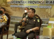 KPK Selidiki Kasus Korupsi di Kuantan Singingi, Bupati Suhardiman Amby Jadi Tersangka