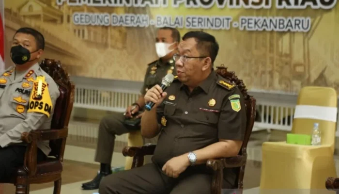KPK Selidiki Kasus Korupsi di Kuantan Singingi, Bupati Suhardiman Amby Jadi Tersangka