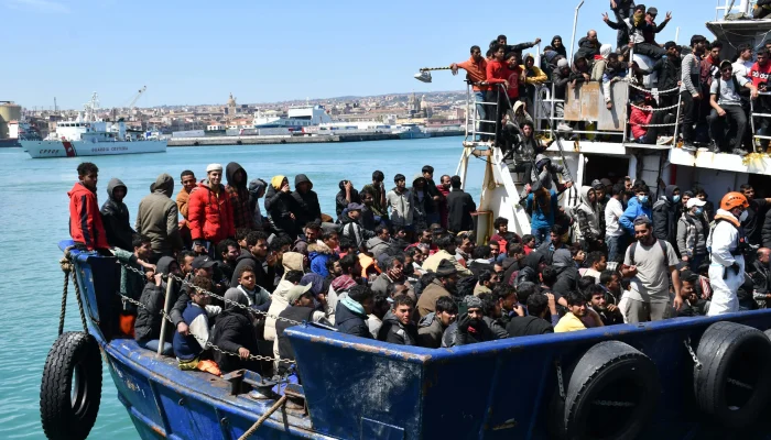 Krisis Migran di Ceuta: Italia Ancam Suspend Schengen dengan Spanyol