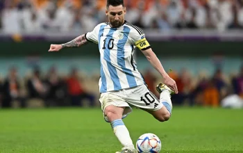 Lionel Messi Pimpin Argentina Lawan Cape Verde, Vozinha Jadi Hantu