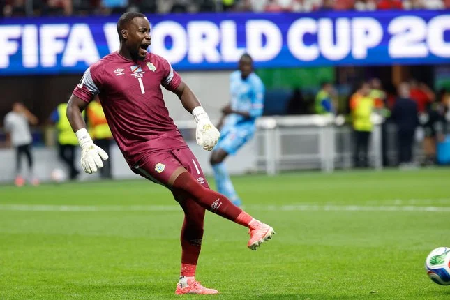 Lionel Mpasi, Kiper RD Kongo yang Membuat Inggris Frustrasi di Piala Dunia 2026