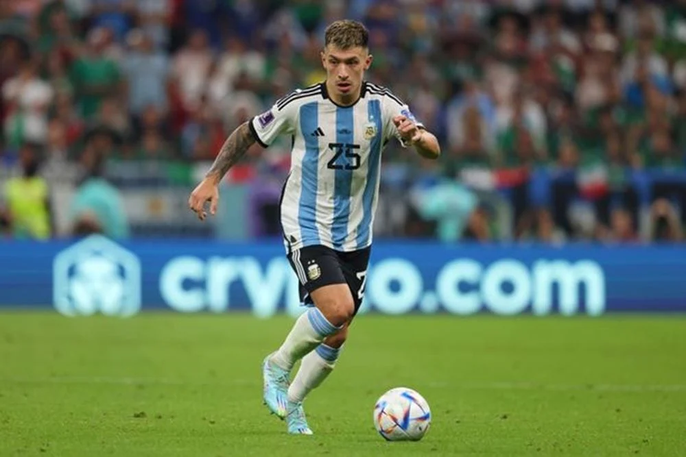 Lisandro Martínez Bawa Argentina Lolos ke Babak 16 Besar Piala Dunia
