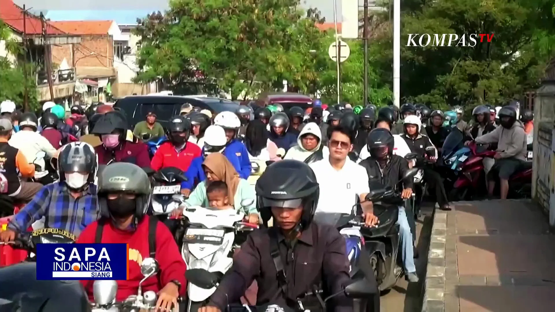 Macet Parah Rorotan: Akar Masalah dan Solusi