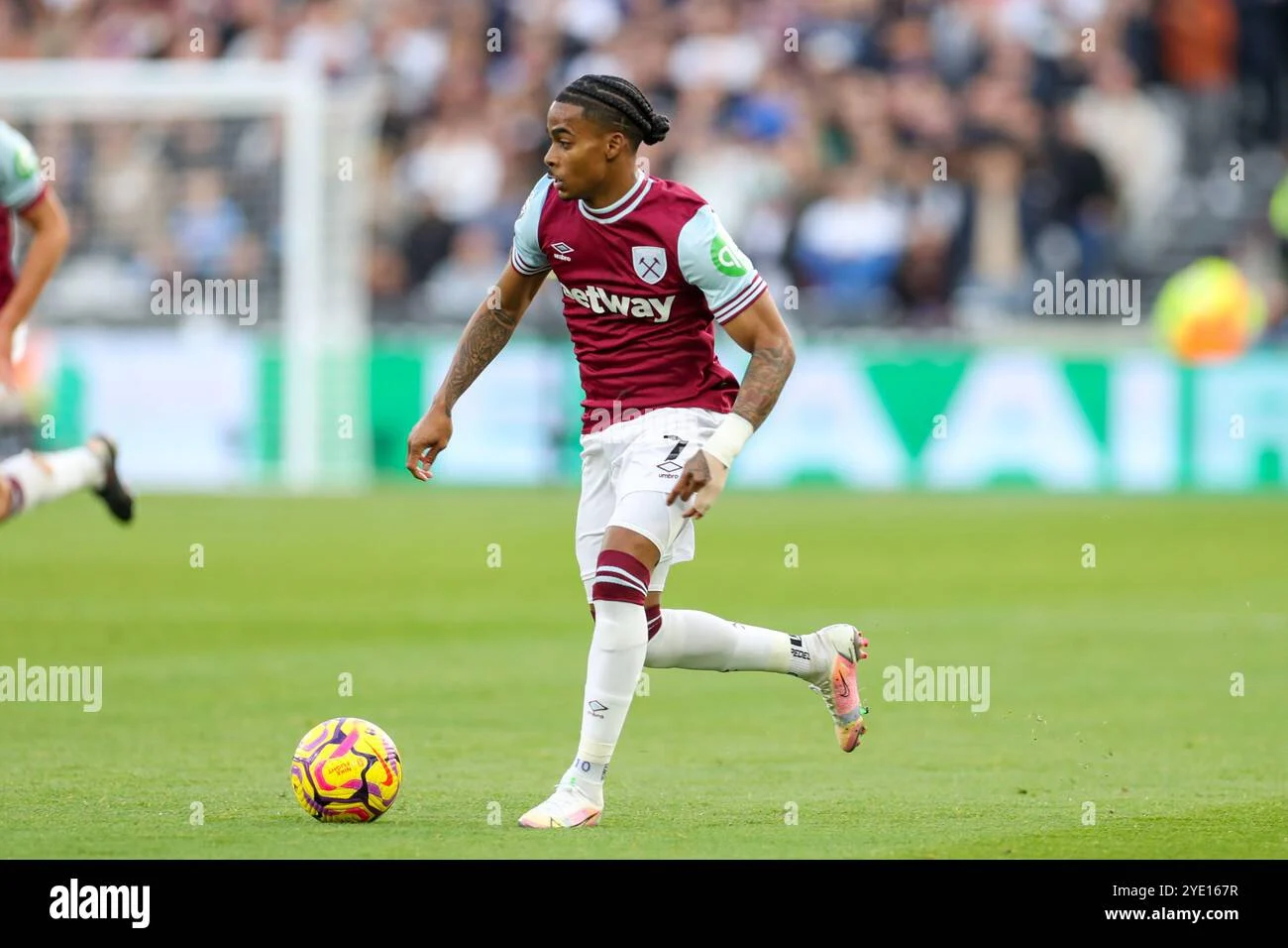 Manchester United Incar Crysencio Summerville dari West Ham