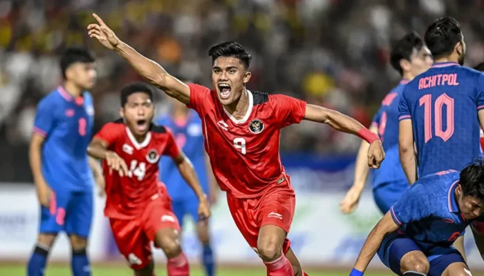 Matías Viña dan Galarza Fonda Jadi Sorotan di Dunia Sepak Bola