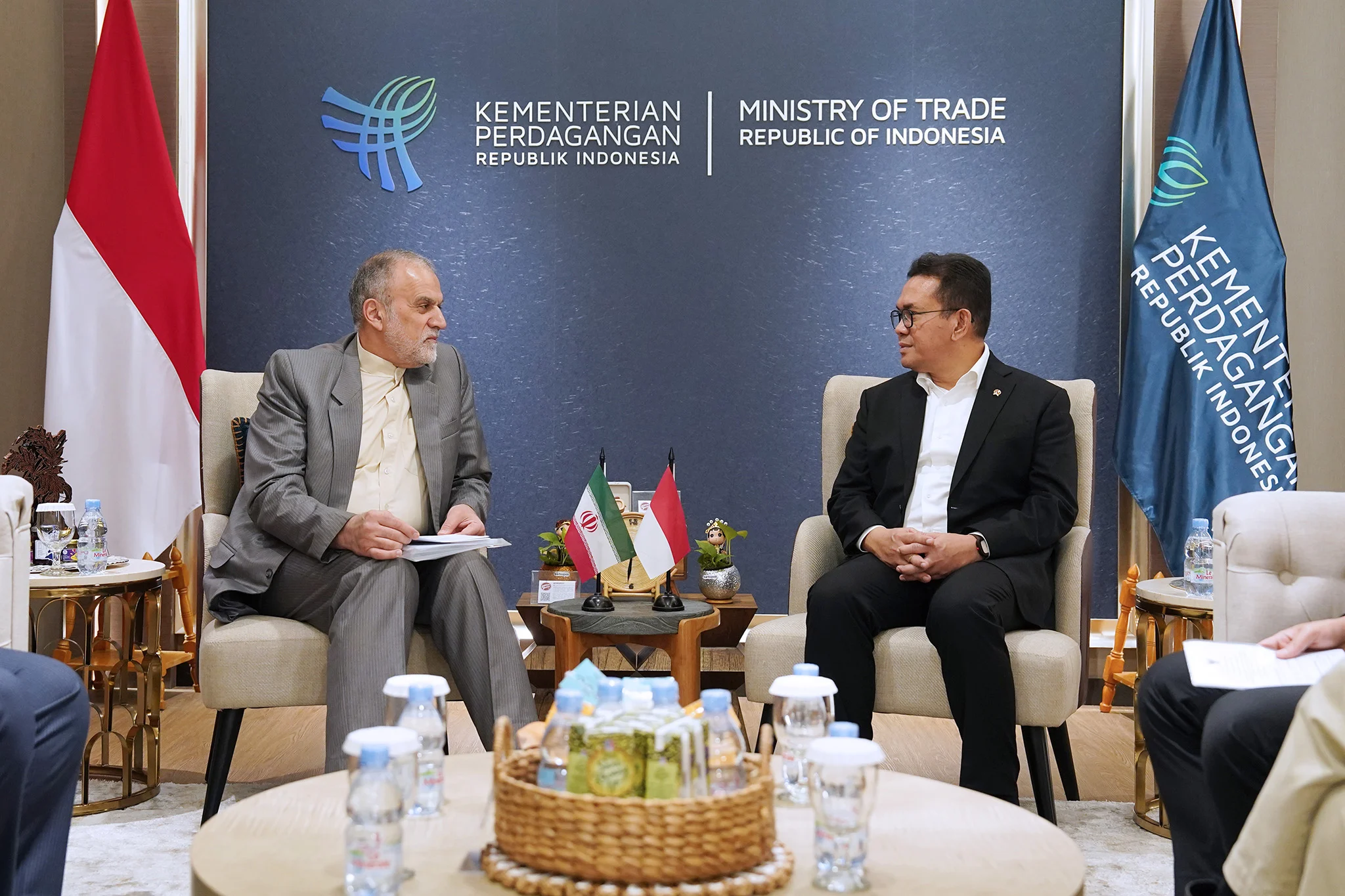 Mengenal Hubungan Diplomatik Indonesia dan Iran: Pertemuan Menlu RI dengan Menlu Iran