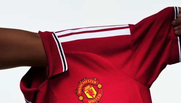 MU Meluncurkan Jersey Baru dan Strategi Baru untuk Musim 2026/2027