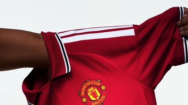 MU Meluncurkan Jersey Baru dan Strategi Baru untuk Musim 2026/2027