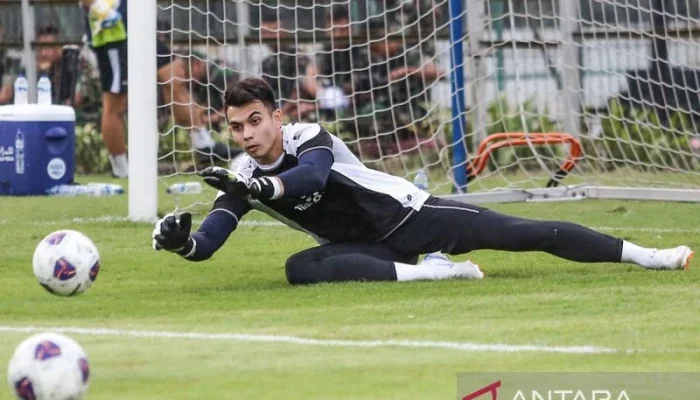 Nadeo Argawinata Resmi Gabung Persija: Tantangan Baru Bagi Kiper Timnas Indonesia