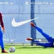 Pedri dan Tradisi Unik Tendangan Penalti ke Gawang Ayahnya