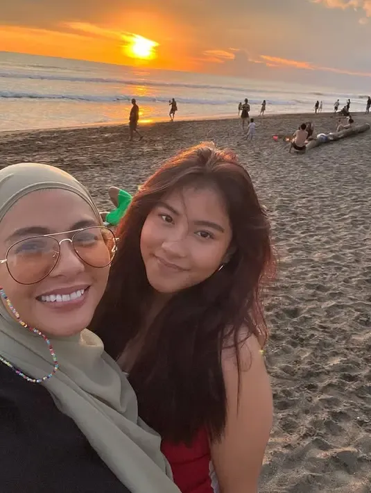Pengalaman Mencekam Hamidah Rachmayanti dan Meisya Siregar Saat Liburan di Bali
