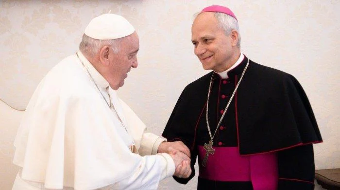 Peran Penting Francis dalam Berbagai Bidang: Dari Agama hingga Parfum