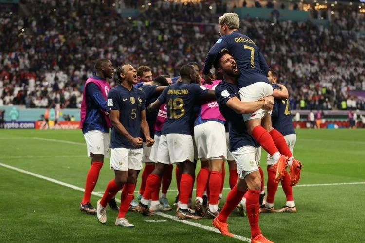 Perancis vs Inggris: Siapa yang Berhak Mengklaim Kejayaan di Dunia Sepak Bola?