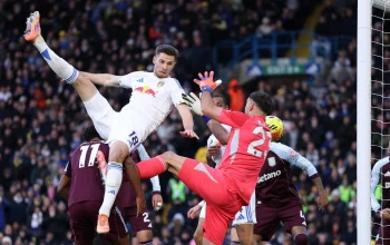 Perebutan James Trafford: Pertarungan £40 Juta Antara Leeds dan Aston Villa