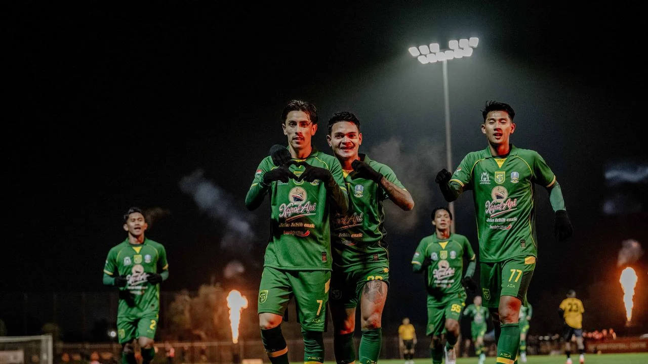 Persebaya Surabaya Siap Menghadapi Super League 2026/2027 Dengan Perombakan Besar