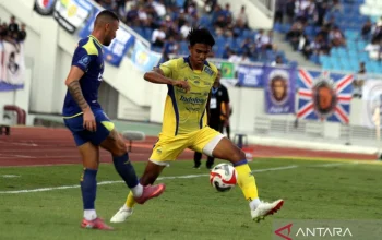 Persib Bandung Melakukan Perombakan Besar-besaran, Persita Tangerang Jadi Sorotan
