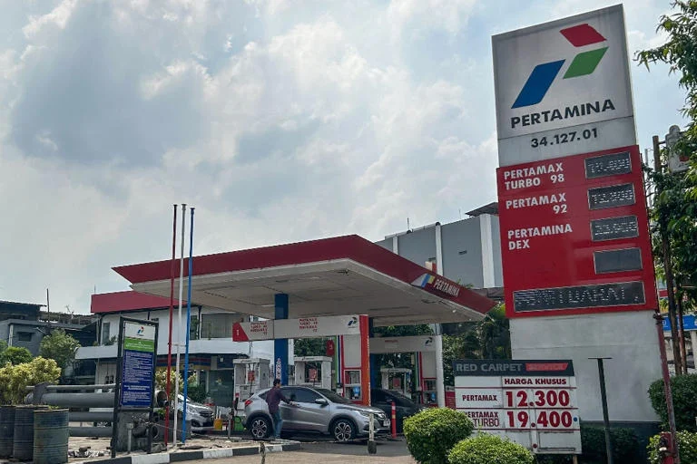 Pertamina Ungkap Alasan Harga Pertamax Belum Turun Meski Harga Minyak Dunia Melandai