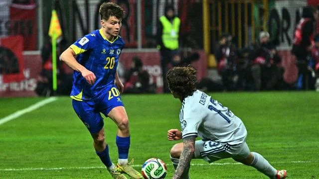 Pertandingan Piala Dunia Antar Negara: Esmir Bajraktarević dan Ketenaran Pemain Sepak Bola Lintas Negara