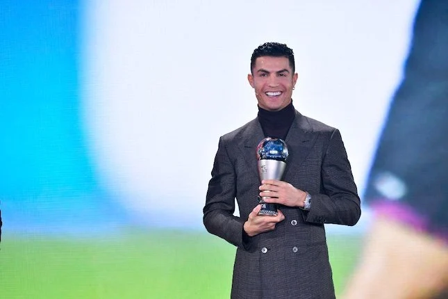 Pertanyaan Mengenai Penghargaan untuk Cristiano Ronaldo