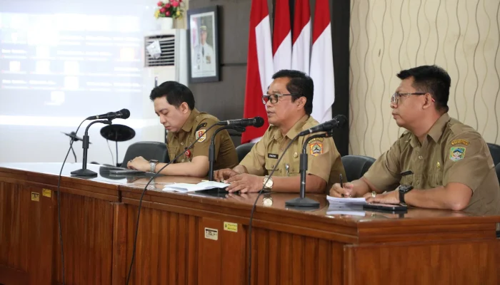 Purnawirawan Polri Dukung Pemerintahan Prabowo, Sementara Gubernur Jawa Tengah Pastikan Pelayanan Publik di Sukoharjo Tetap Berjalan