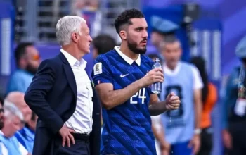 Rayan Cherki Minta FIFA Selidiki Wasit di Laga Prancis vs Paraguay