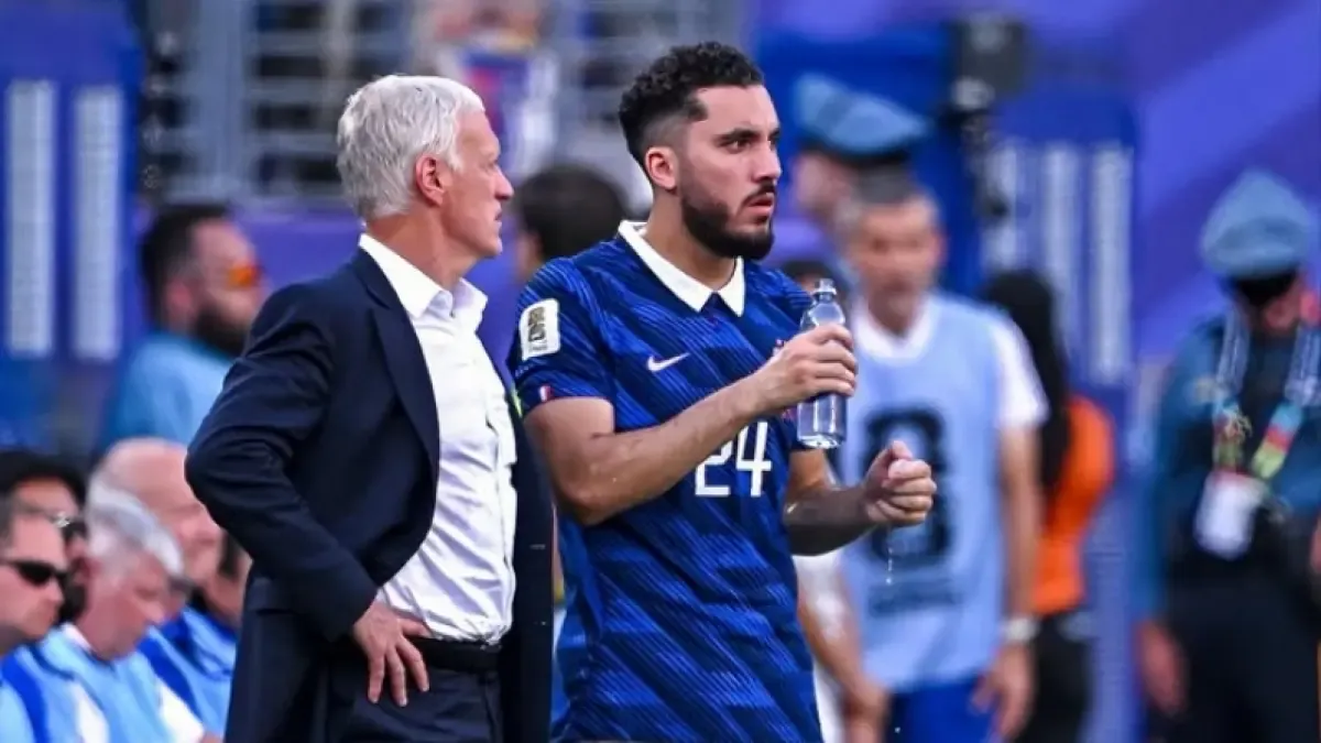 Rayan Cherki Minta FIFA Selidiki Wasit di Laga Prancis vs Paraguay