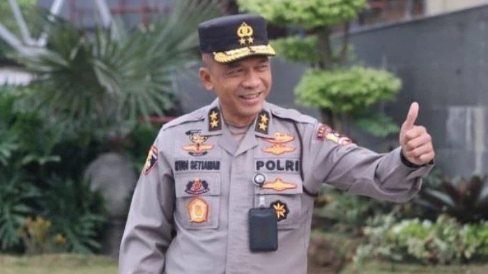 Rudi Setiawan, Dari Begal Hingga Inspektur Jenderal: Kisah Latar Belakang dan Kenaikan Pangkat