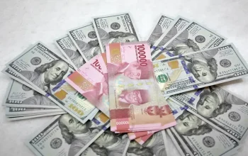 Rupiah Menguat Tipis di Tengah Sentimen Global, Apa yang Mempengaruhi?