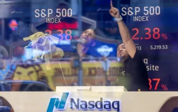 Saham AS: SPX dan Nasdaq Diprediksi Terus Meningkat Meski Risiko Fed