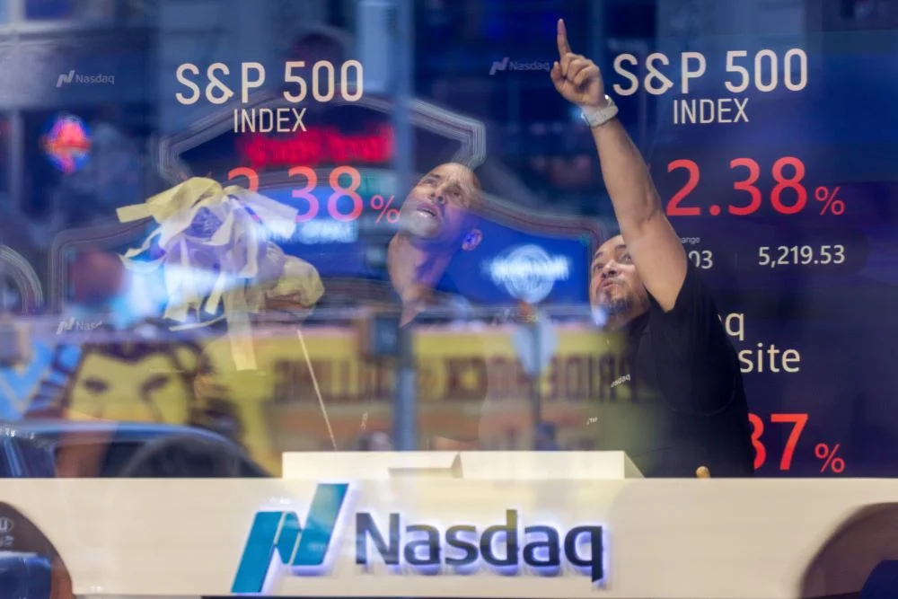 Saham AS: SPX dan Nasdaq Diprediksi Terus Meningkat Meski Risiko Fed