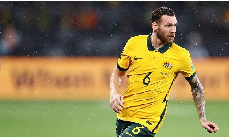 Socceroos Berduka: Jordan Bos Cedera Parah, Masa Depan Bintang Muda Australia Tergantung