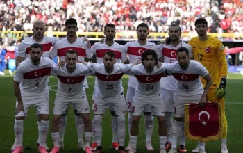 Tim Nasional Sepak Bola Turki vs Paraguay: Pertarungan Sengit di Lapangan