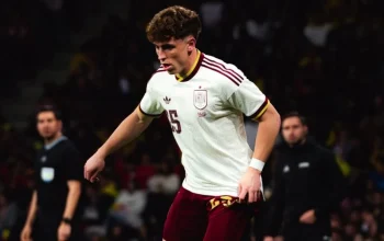 Víctor Munoz: Pemain Baru Liverpool yang Menjadi Juara Dunia
