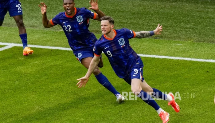 Wout Weghorst dan Arne Slot Jadi Sorotan di Belanda, Sementara Ole Romeny Siap Gabung Fortuna Sittard