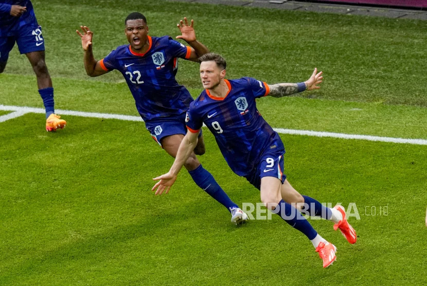 Wout Weghorst dan Arne Slot Jadi Sorotan di Belanda, Sementara Ole Romeny Siap Gabung Fortuna Sittard