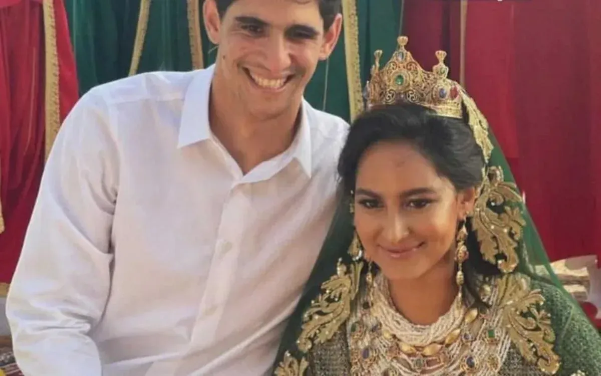Yassine Bounou dan Istri Imane Khallad, Pasangan Sukses di Sepak Bola Internasional