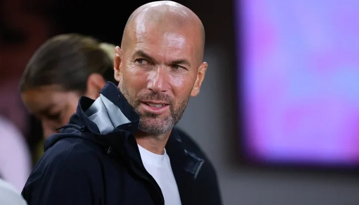 Zinedine Zidane Siap Gantikan Didier Deschamps sebagai Pelatih Timnas Prancis