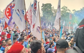 Aksi Damai di Depan TVRI dan Berita Lainnya